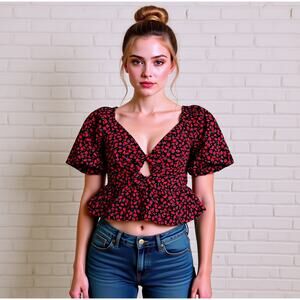 Band Of The Free Strawberry Print Puff Sleeve Smocked Peplum Crop Top Blouse L
